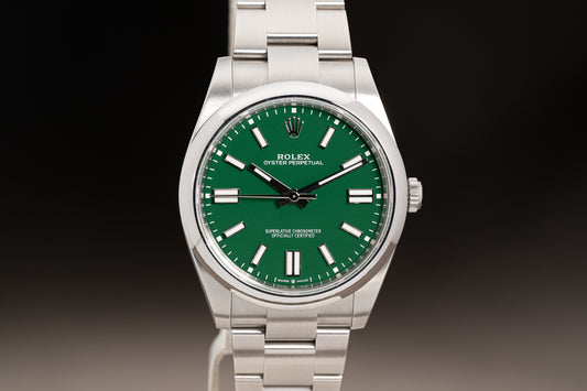 2025 Rolex 124300 Oyster Perpetual Green Dial Full Set