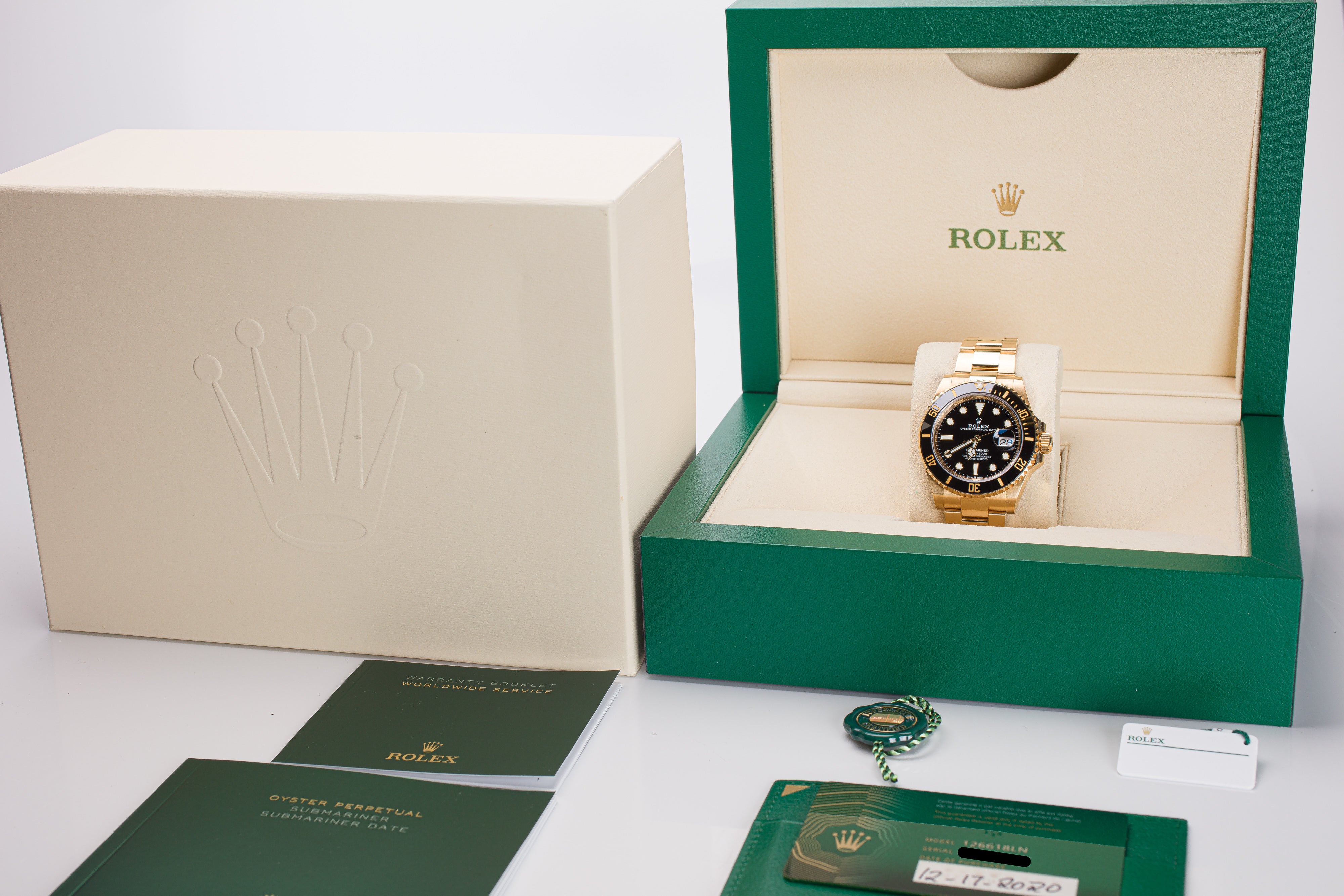 2020 Rolex 18k Submariner 126618LN Black Dial Box Card Booklets