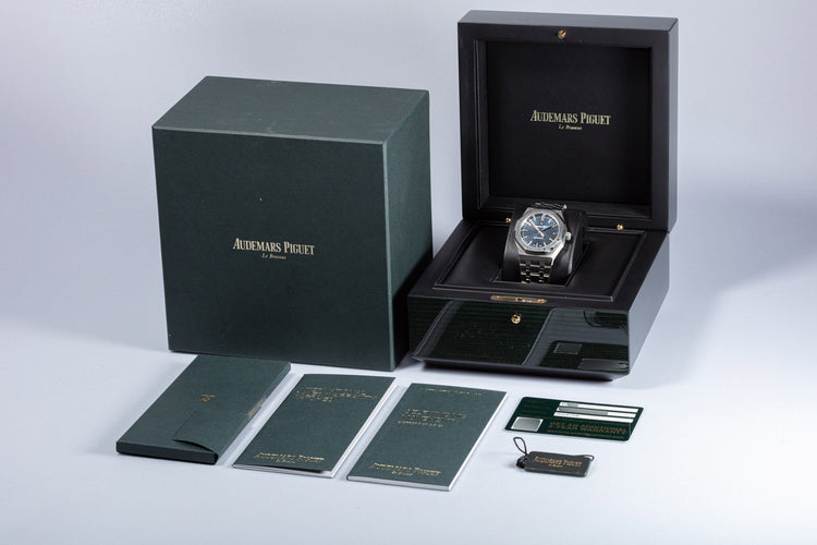 2019 Audemars Piguet 15450ST.OO Royal Oak 37mm St/St Blue Dial Box And Card