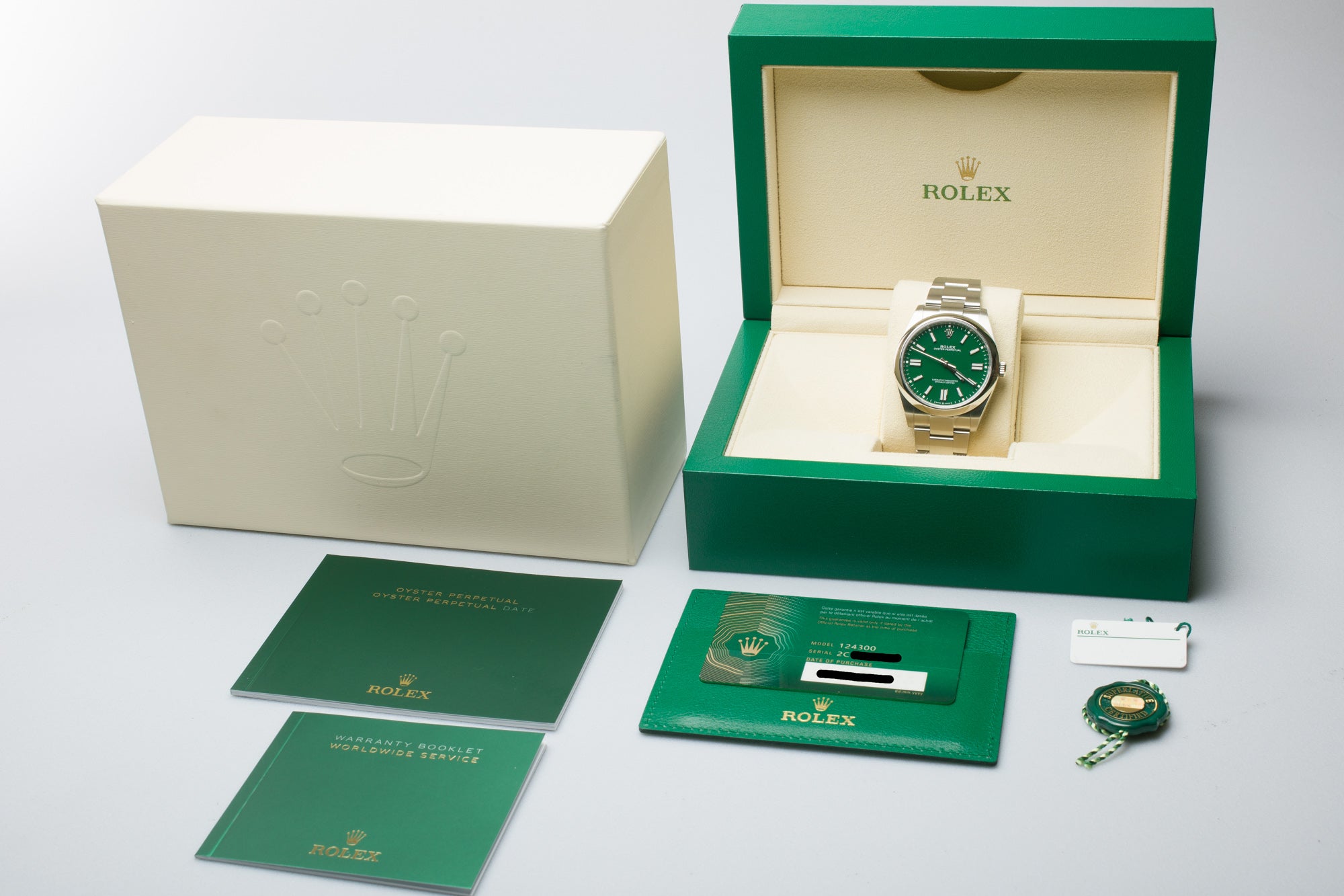 2022 Rolex Oyster Perpetual Green Dial 124300 41mm Box Booklets Hangtags Card