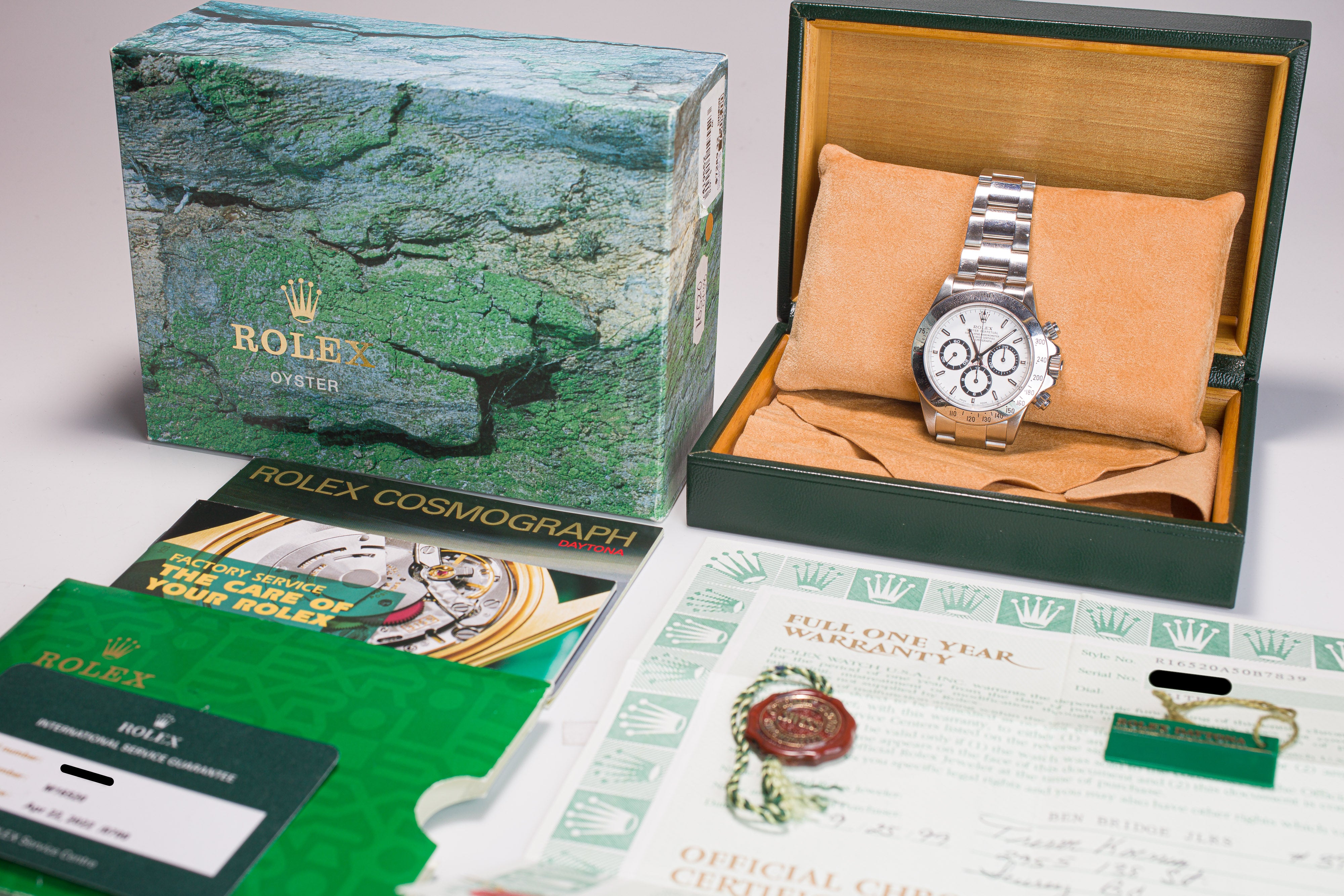 HQ Milton - 1999 Rolex Daytona 16520 White Dial Box, Papers